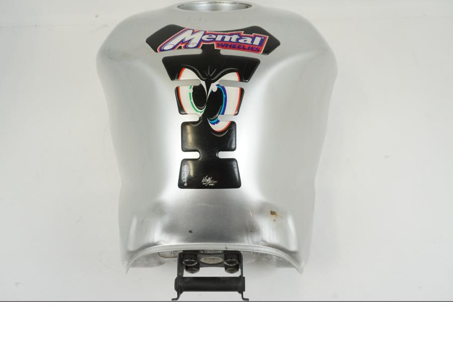 Höger sida på Bensintank från en Suzuki GSX-R 1000 -2003 motorcykel.