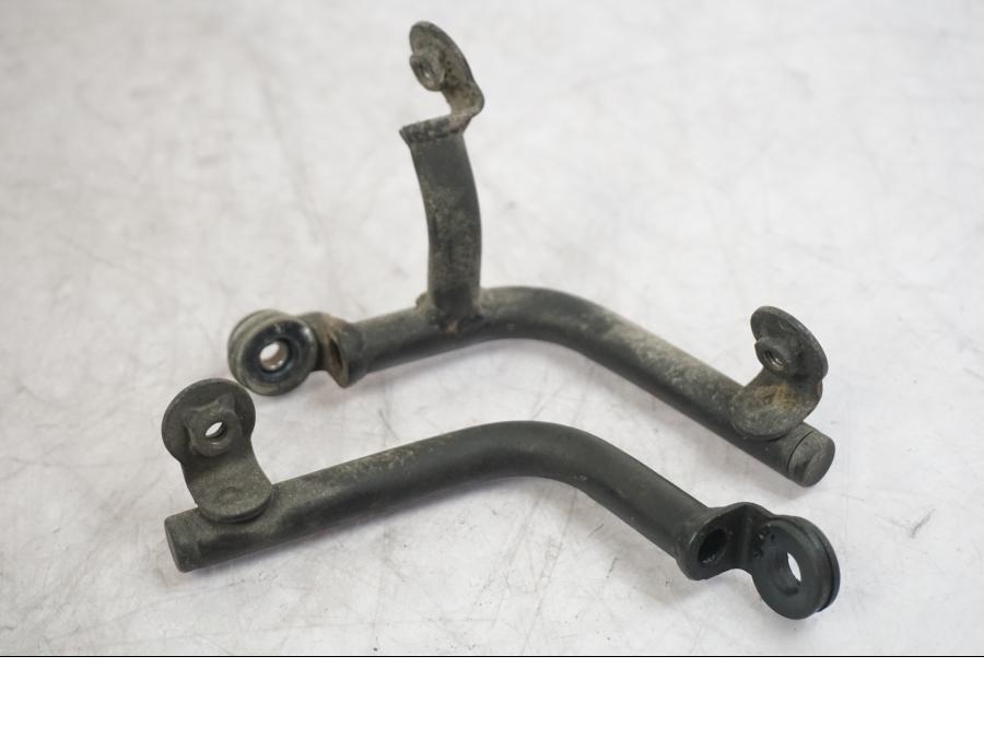 Baksidan på Vattenkylram från en Triumph Tiger -2009 motorcykel.