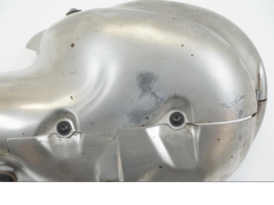 Höger sida på Värmeskydd från en Ducati Streetfighter V4 -2020 motorcykel.