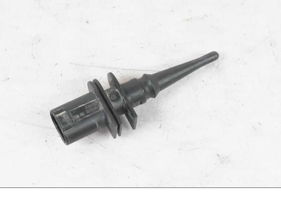 Framsidan på Temperatursensor från en BMW R 1200 GSA -2012 motorcykel.