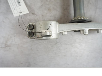 Höger sida på Gaffelkrona från en BMW S 1000 XR -2019 motorcykel.