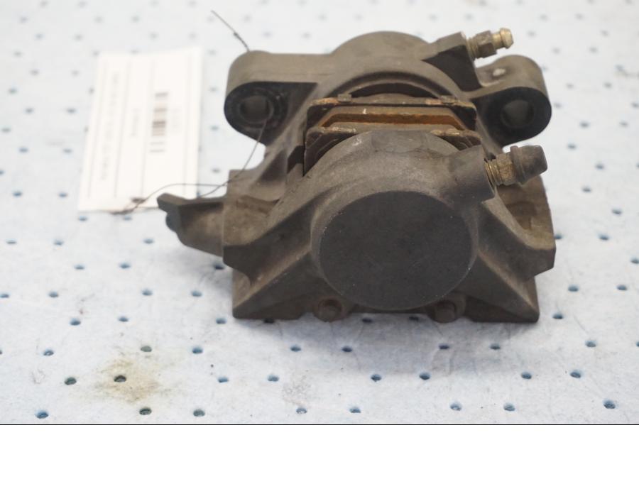 Höger sida på Bromsok från en Yamaha YZF 1000 R1 -2001 motorcykel.