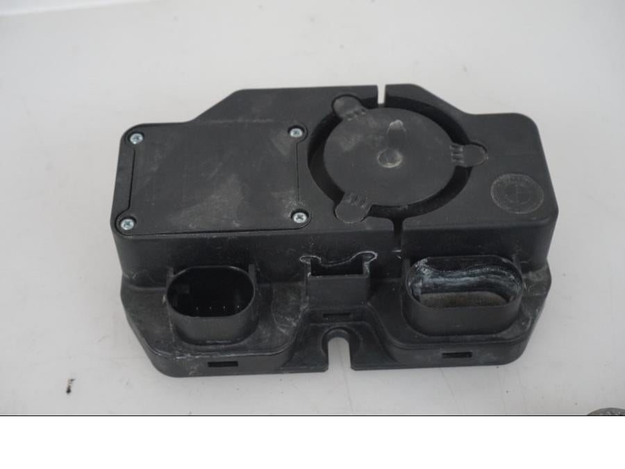 Extrabild2 på Låssats från en BMW F 750 GS -2019 motorcykel.