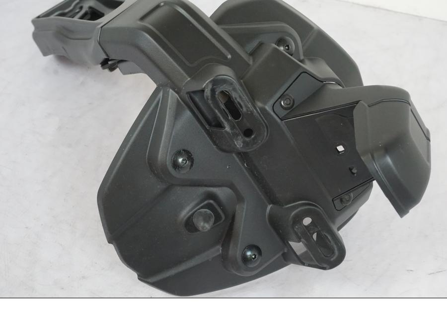 Baksidan på Skylthållare från en Yamaha MT-09 -2019 motorcykel.