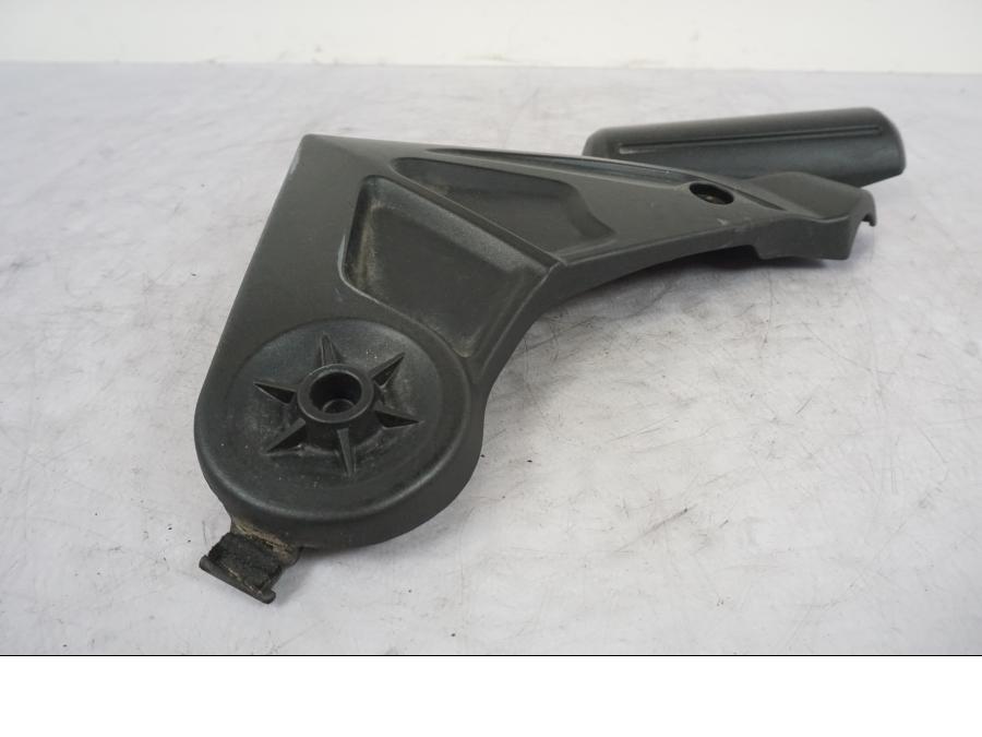 Baksidan på Ramskydd från en Kawasaki Versys 650 -2014 motorcykel.