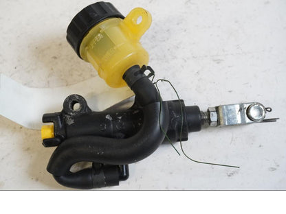 Höger sida på Bromshuvudcylinder från en Kawasaki ZX-10R -2008 motorcykel.