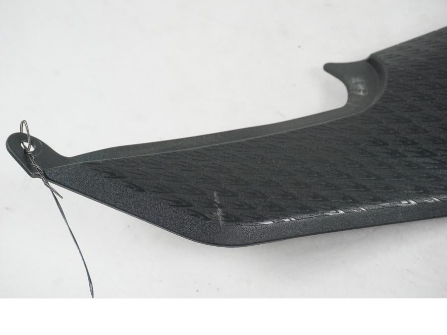 Höger sida på Bensintankskåpa från en Kawasaki ER-6N ABS -2010 motorcykel.