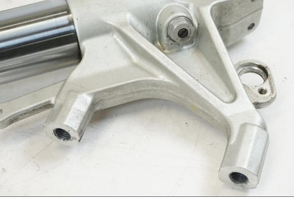 Extrabild5 på Gaffelben från en Aprilia Tuono V4R -2011 motorcykel.