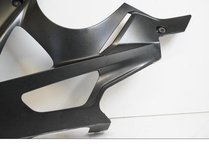 Vänster sida på Magkåpa från en BMW S 1000 RR -2010 motorcykel.