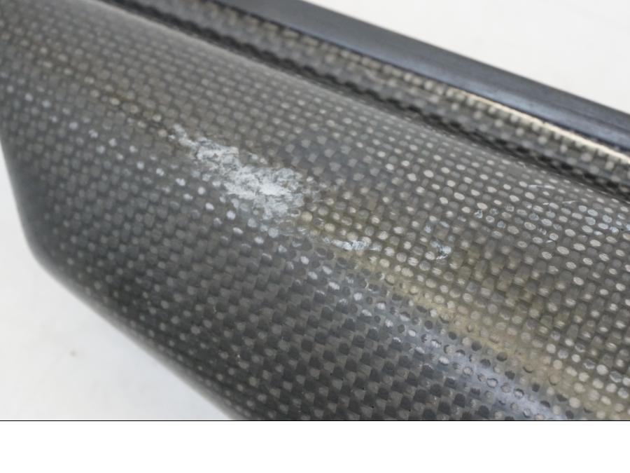 Höger sida på Värmeskydd från en Yamaha YZF 1000 R1 -2004 motorcykel.