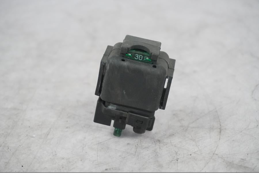 Framsidan på Startrelä från en Kawasaki ZX-10R -2008 motorcykel.