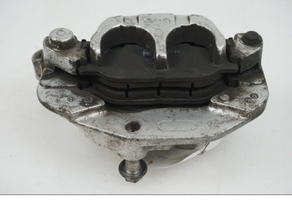 Snett nerifrån på Bromsok från en Yamaha XJ 900 -1997 motorcykel.