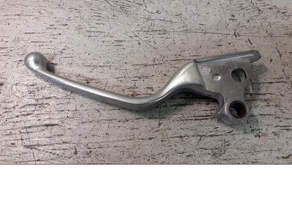 Framsidan på Kopplingsgrepp från en H-D Touring Road King FLHR/I -2012 motorcykel.