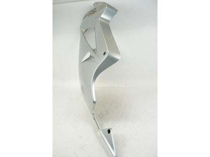 Extrabild2 på Sidkåpa från en Honda VFR 800 -2003 motorcykel.