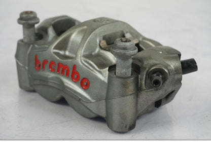 Baksidan på Bromsok från en KTM 1290 Super Duke R -2018 motorcykel.