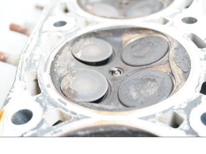 Extrabild3 på Topplock från en Yamaha FJR 1300 -2005 motorcykel.