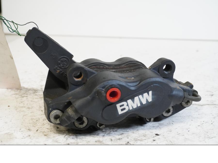 Framsidan på Bromsok från en BMW K 1200 LT -2004 motorcykel.