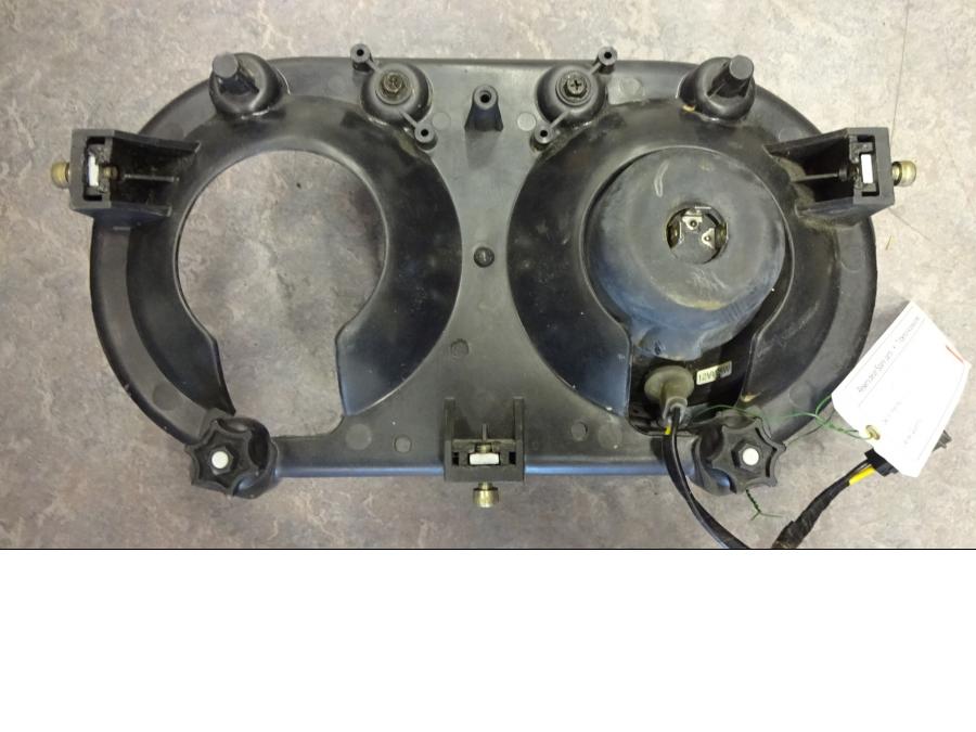 Baksidan på Strålkastare från en Triumph Tiger -2004 motorcykel.