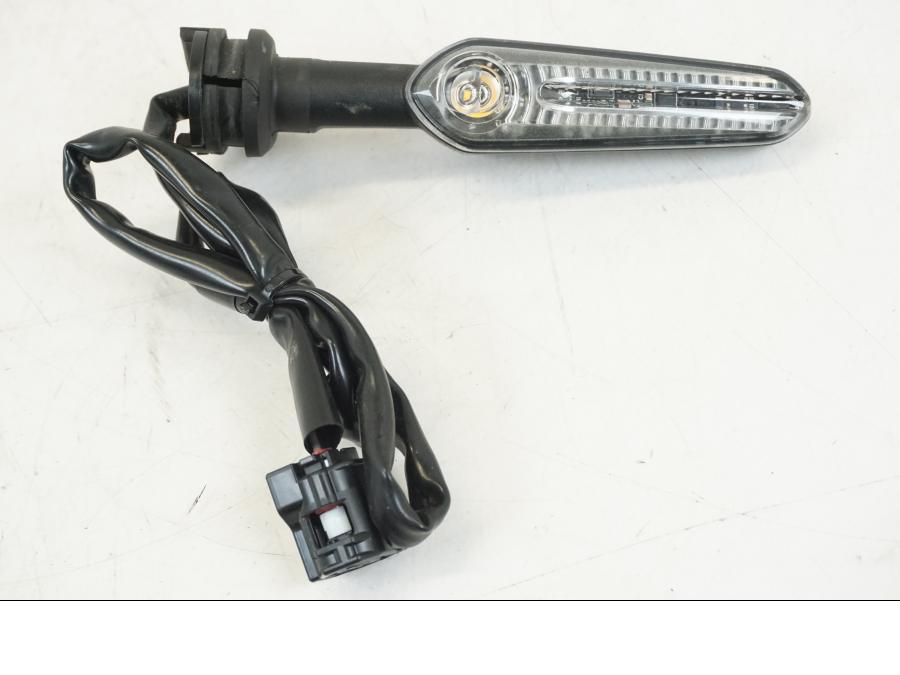 Framsidan på Blinkers LED från en Yamaha MT-09 -2021 motorcykel.