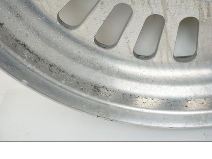 Extrabild3 på Fälg från en Triumph Rocket III -2011 motorcykel.