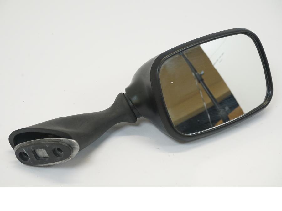 Framsidan på Backspegel från en Suzuki GSX 1300 R -2003 motorcykel.