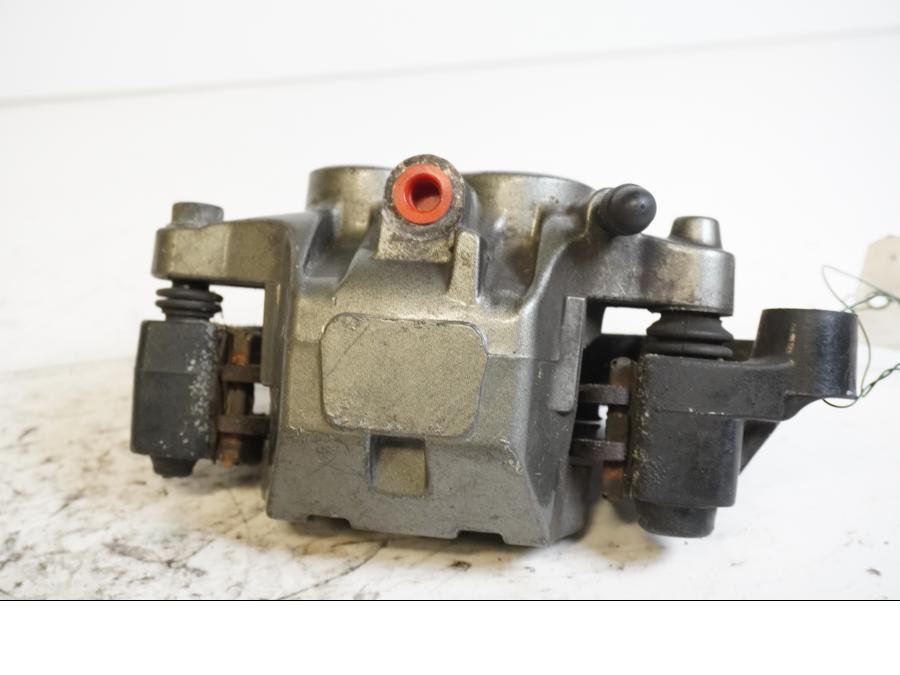 Baksidan på Bromsok från en Yamaha XV 125 -1999 motorcykel.