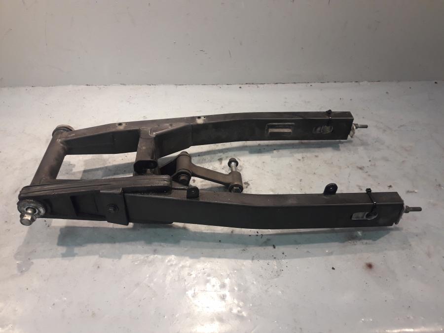 Framsidan på Sving från en Yamaha WR 125 -2010 motorcykel.