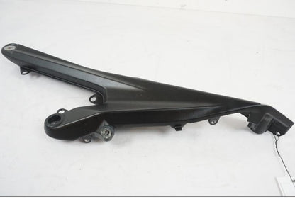 Höger sida på Bakram från en KTM 1290 Super Duke R EVO -2023 motorcykel.