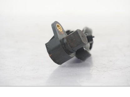 Vänster sida på Hastighetsgivare från en Kawasaki ZZ-R 1400 -2009 motorcykel.