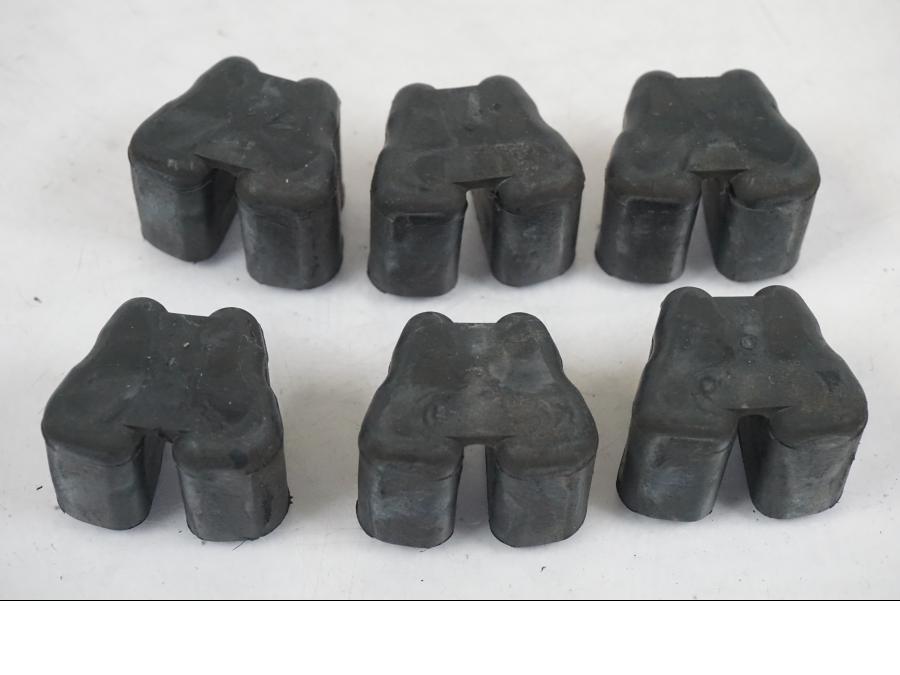 Vänster sida på Ryckutjämnare från en Husqvarna 701 SUPERMOTO ABS -2016 motorcykel.