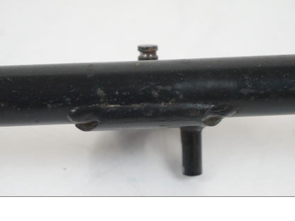 Snett nerifrån på Sidostödsfäste från en BMW F 650 CS -2002 motorcykel.