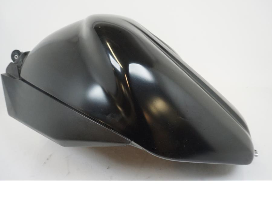 Höger sida på Bensintank från en Yamaha YZF 1000 R1 -2002 motorcykel.