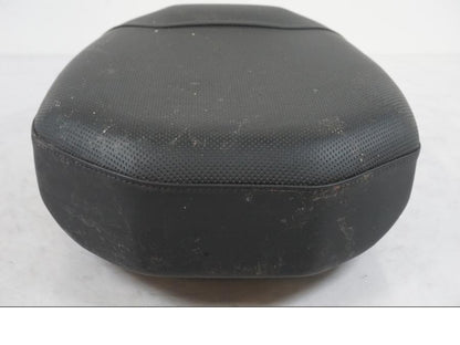 Vänster sida på Sadel från en BMW R 1250 GS -2021 motorcykel.