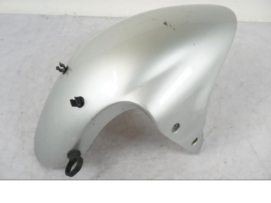 Framsidan på Framskärm från en Triumph Daytona 955I -2000 motorcykel.