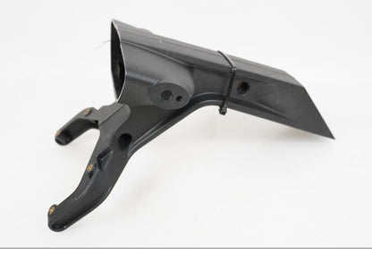 Höger sida på Baklampfäste från en KTM 790 Duke -2018 motorcykel.