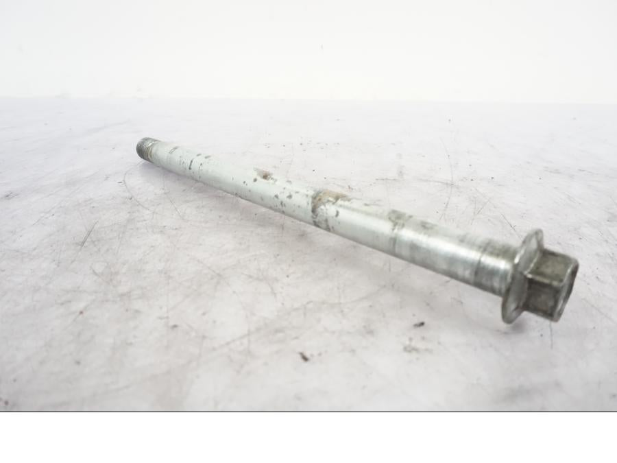 Framsidan på Axel från en Yamaha YZF-R 125 -2008 motorcykel.