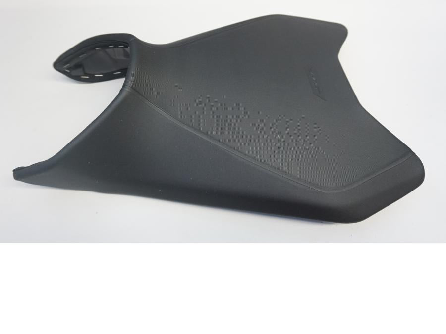 Baksidan på Sadel från en KTM 790 Duke -2020 motorcykel.