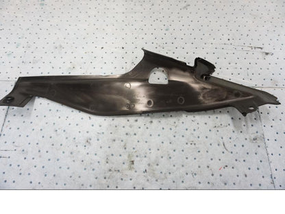 Höger sida på Ramplast från en Ducati Alla -2019 motorcykel.