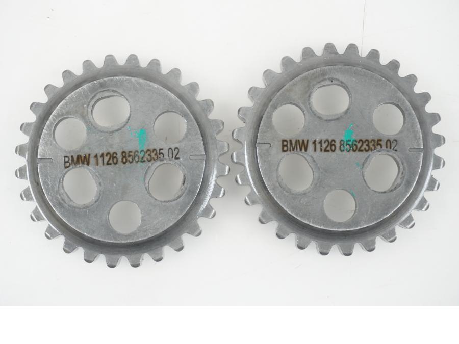 Snett uppifrån på Kamkedja från en BMW F 850 GS -2019 motorcykel.