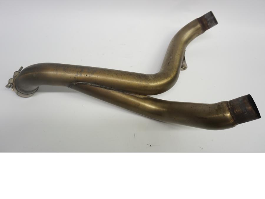 Höger sida på Mellanrör från en Triumph Speed Triple -2017 motorcykel.