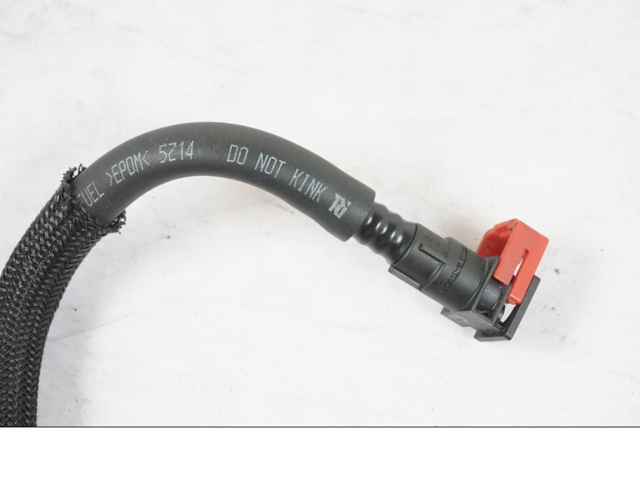 Extrabild1 på Bensinledning från en Kawasaki ER-6N -2016 motorcykel.