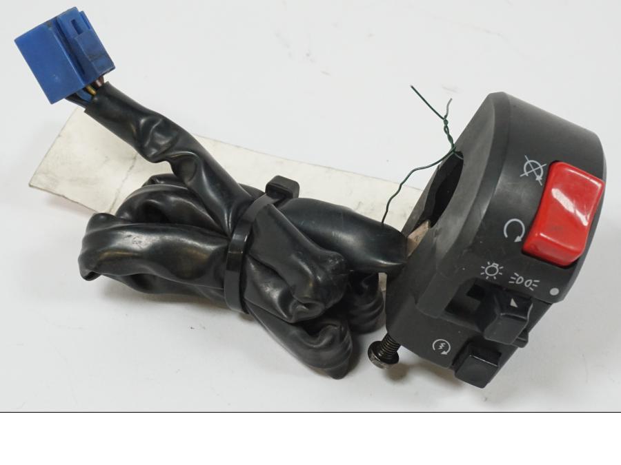 Framsidan på Styrelreglage från en Yamaha YZF 1000 R1 -2003 motorcykel.