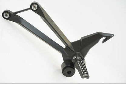 Framsidan på Fotpinne från en Kawasaki Z 1000 -2014 motorcykel.