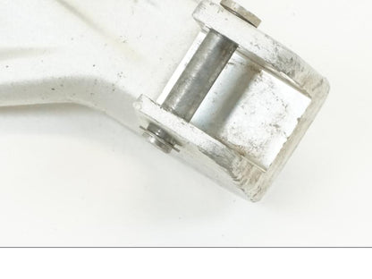 Höger sida på Fotpinnefäste från en BMW F 850 GS -2019 motorcykel.