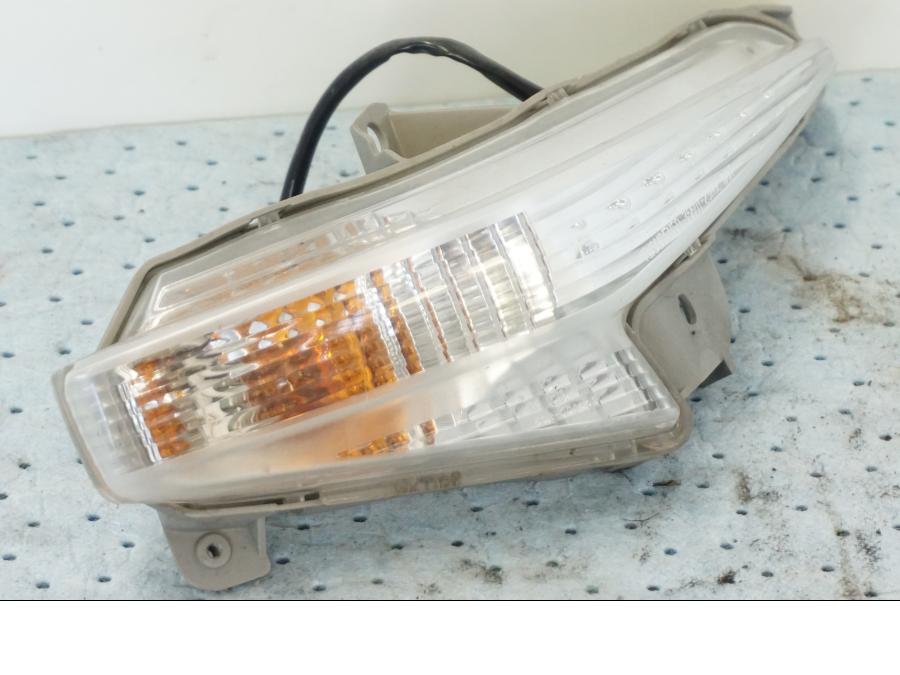 Baksidan på Blinkers från en Suzuki GSX 1300 BK -2008 motorcykel.