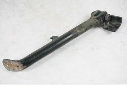 Vänster sida på Sidostöd från en Yamaha MT 125 -2017 motorcykel.