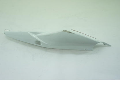 Framsidan på Bakvinge från en Suzuki GSX-R 1000 -2008 motorcykel.