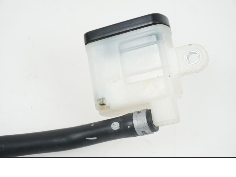 Extrabild2 på Bromshuvudcylinder från en Suzuki GSX-R 1000 -2007 motorcykel.