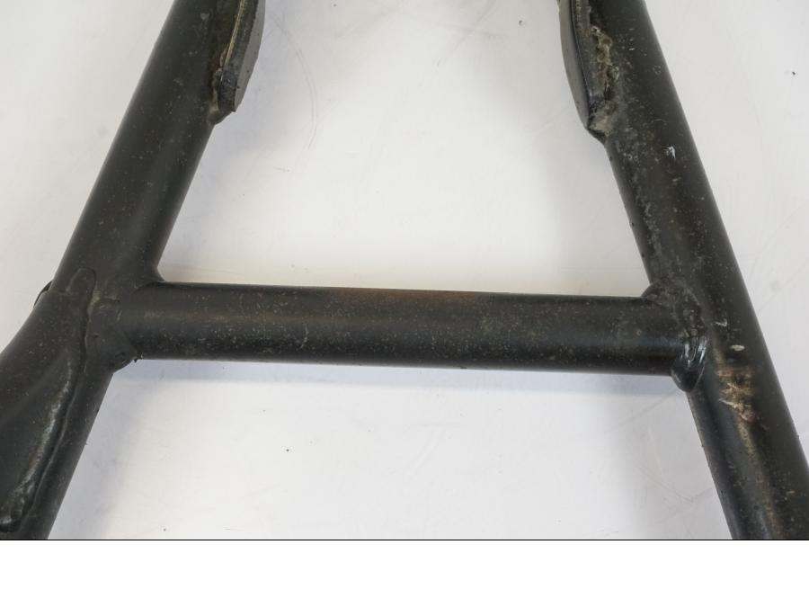 Snett uppifrån på Centralstöd från en Honda NT 700 -2008 motorcykel.