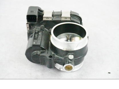 Baksidan på Spjällhus från en BMW R 1250 GSA -2021 motorcykel.